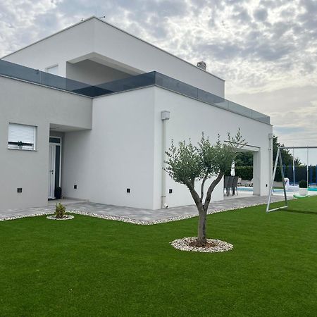 Villa Mara 브르시 외부 사진